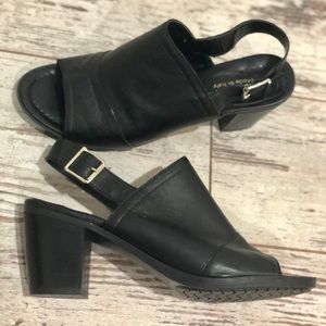 SALE ⛄️ Peeptoe w/ chunky heel Italian leather